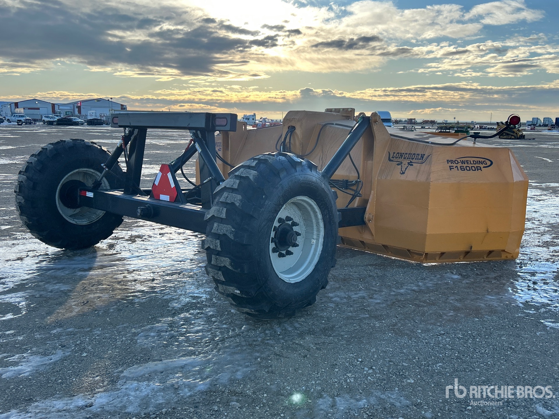 General Appearance with Imagen: esquina trasera derecha