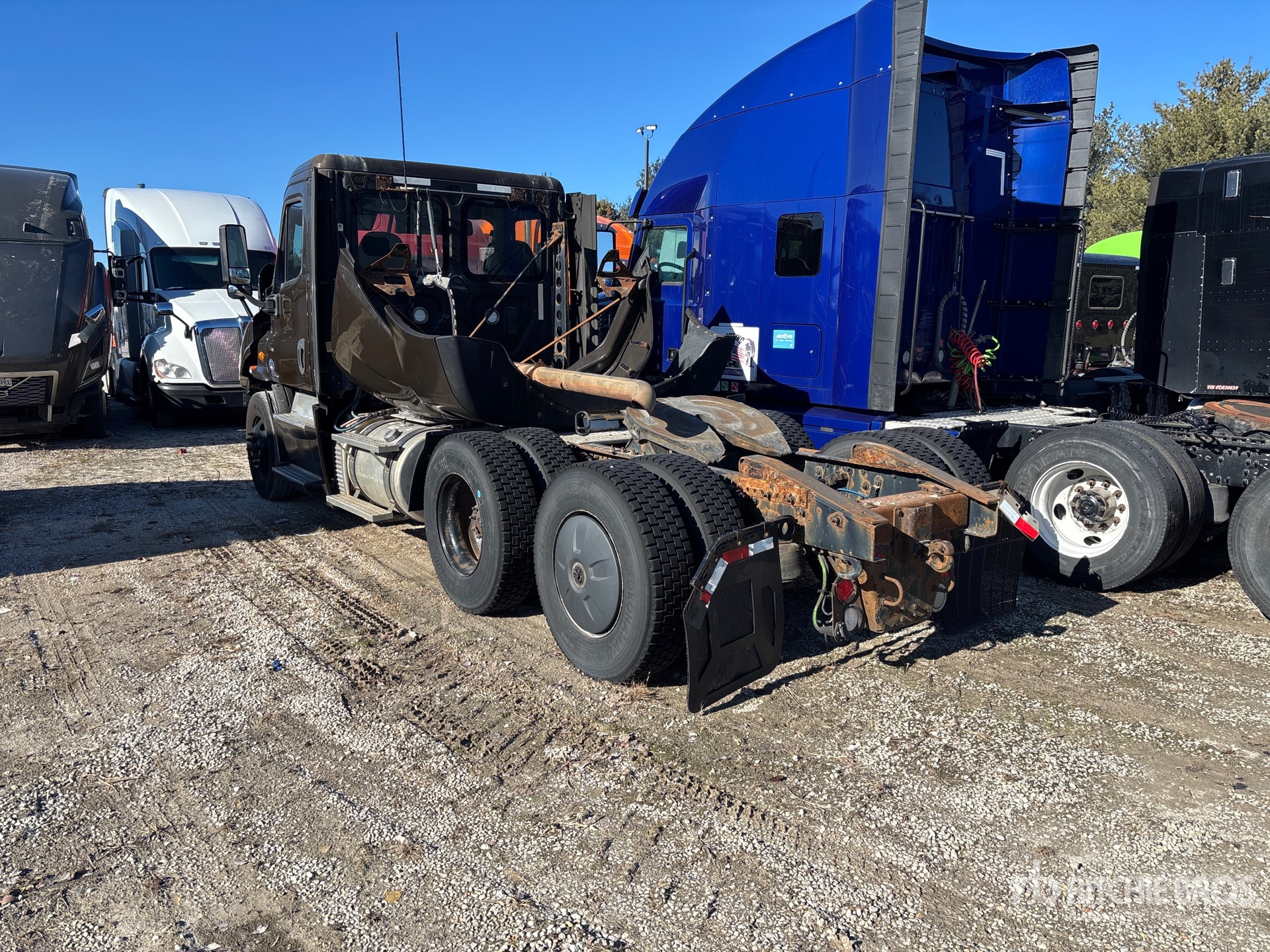 General Appearance with Imagen: esquina trasera izquierda