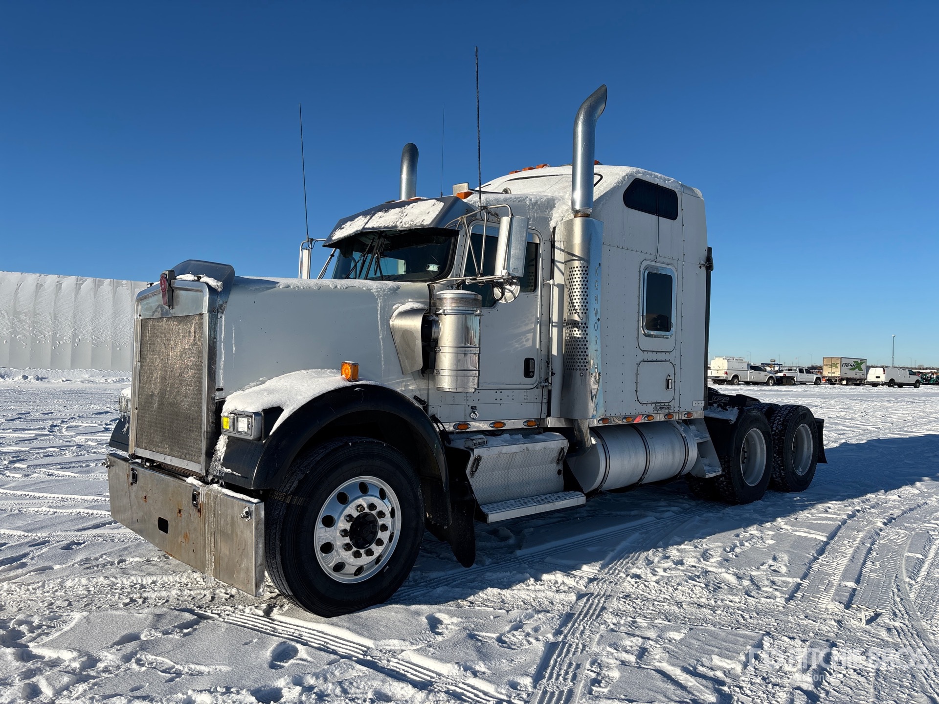 General Appearance with Picture, Left Front Corner