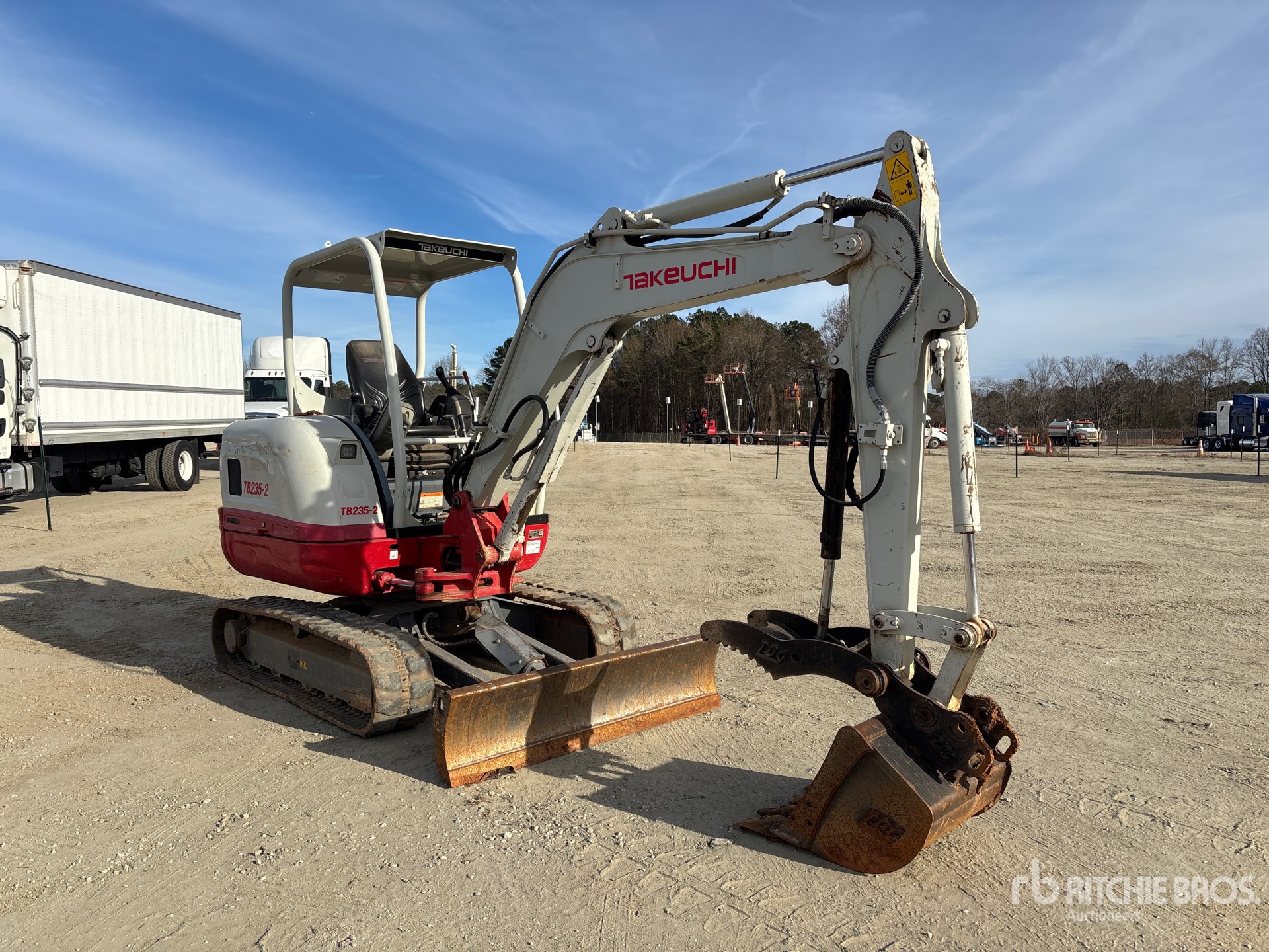 General Appearance with Bild, Ecke vorne rechts