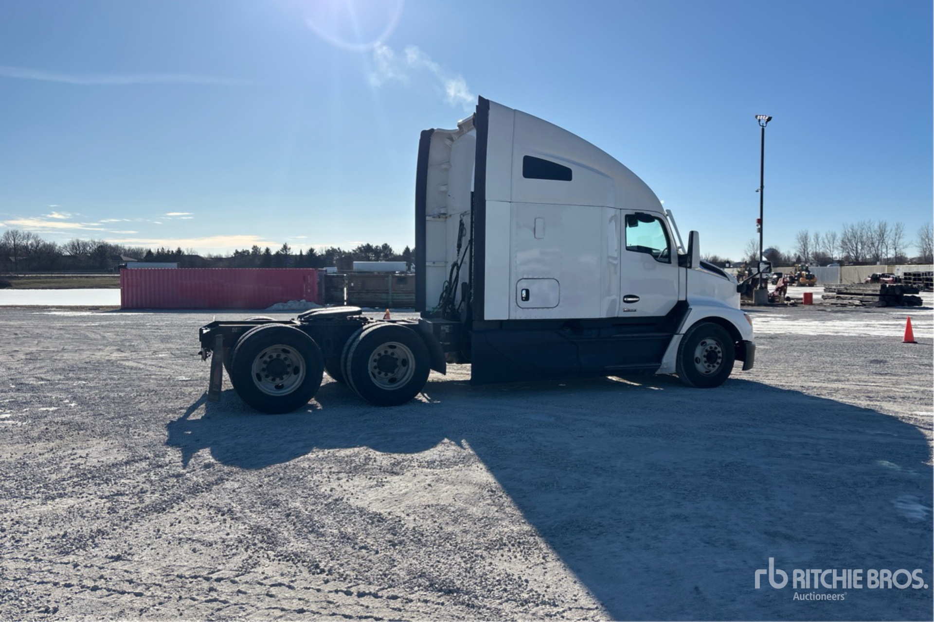 General Appearance with Picture, Right Rear Corner