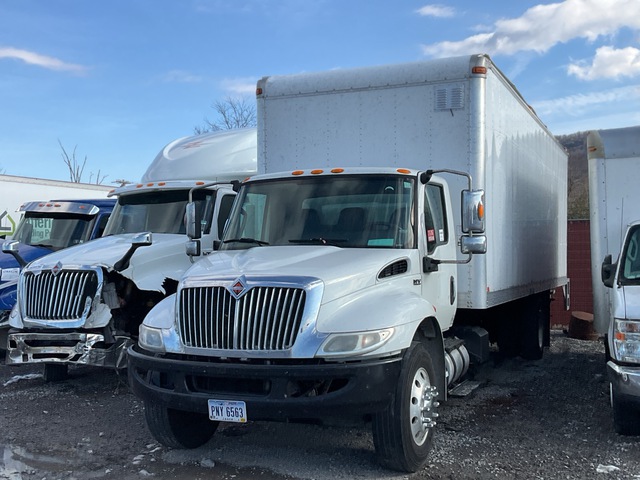 2020 International MV607 4x2 Van Truck (Inoperable) 2020 International MV607 4x2 Van Truck (Inoperable)