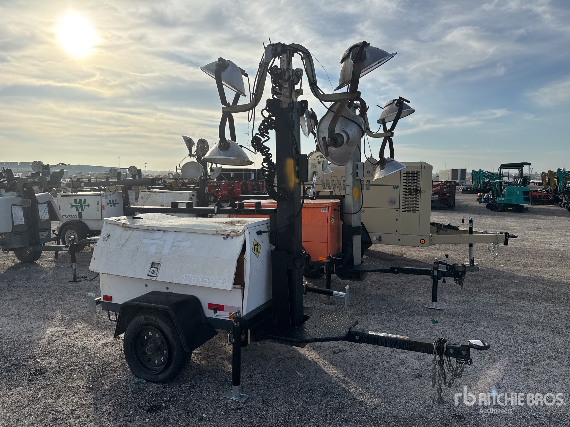 General Appearance with Bild, Ecke vorne rechts