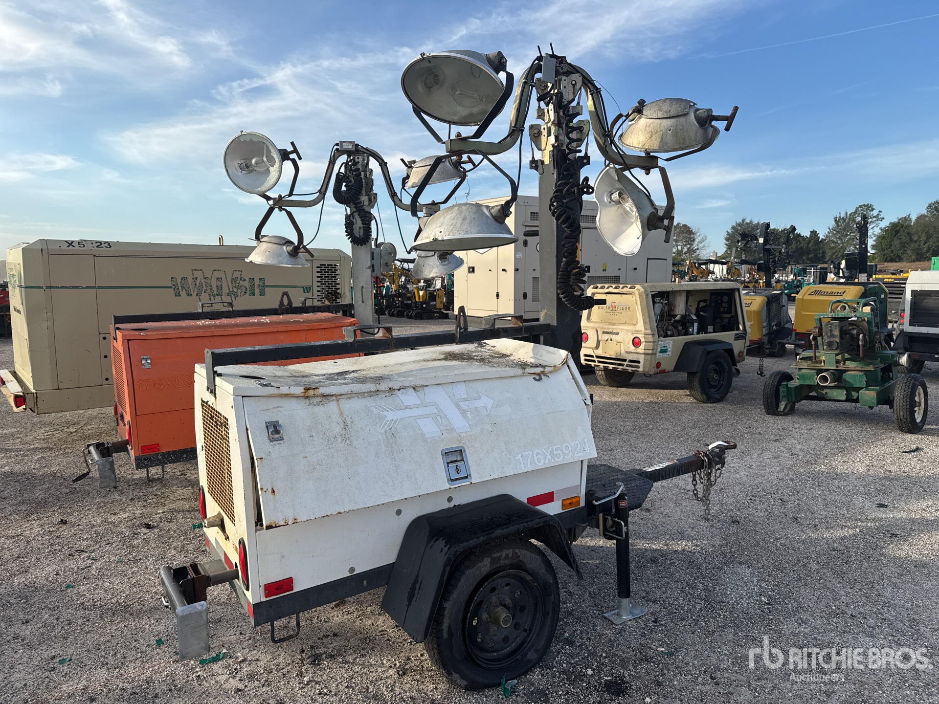 General Appearance with Bild, Ecke hinten rechts