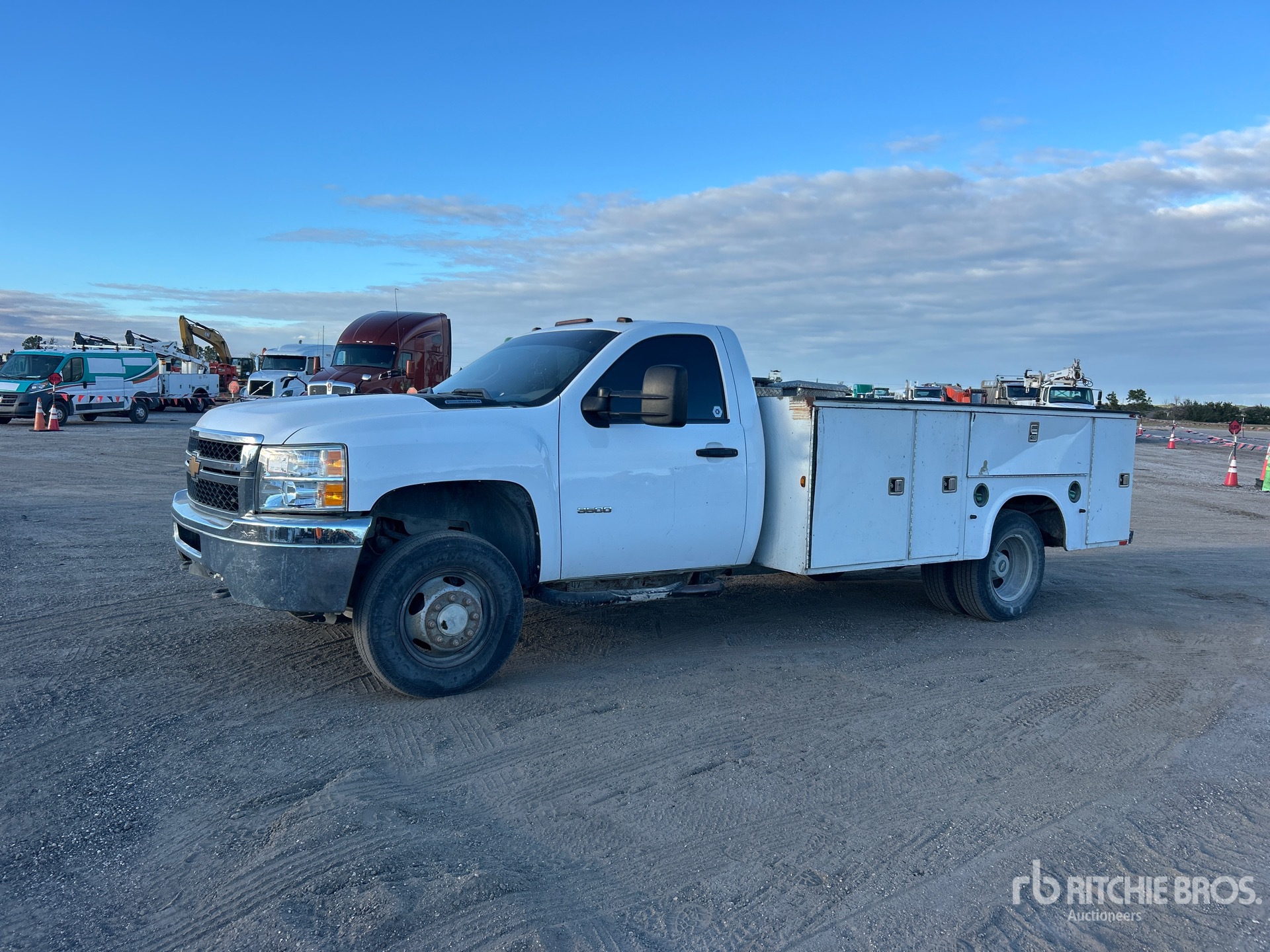 General Appearance with Picture, Left Front Corner