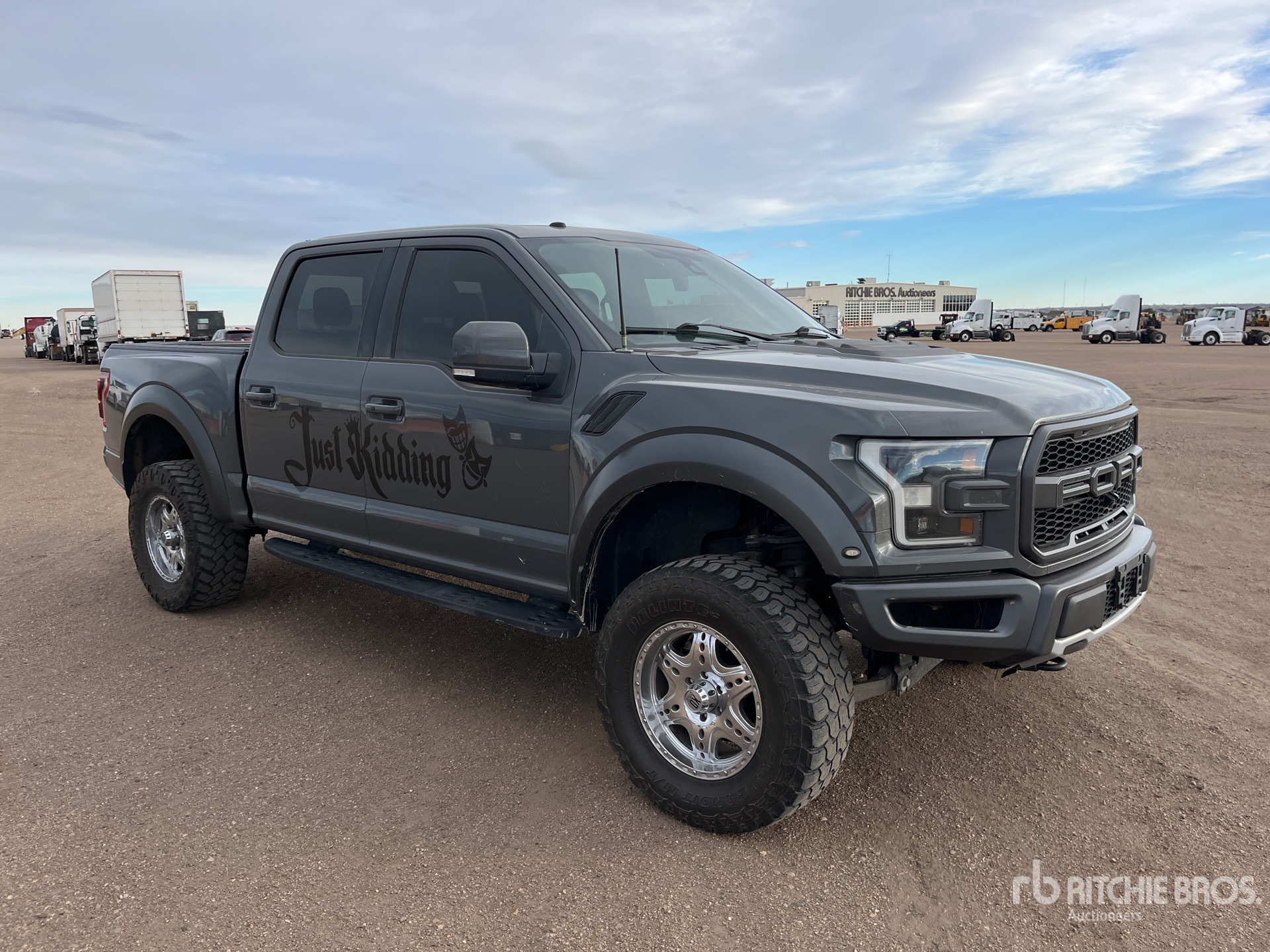 General Appearance with Picture, Right Front Corner