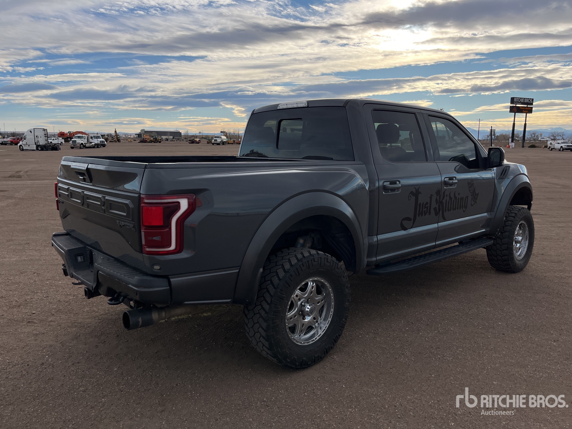 General Appearance with Picture, Right Rear Corner