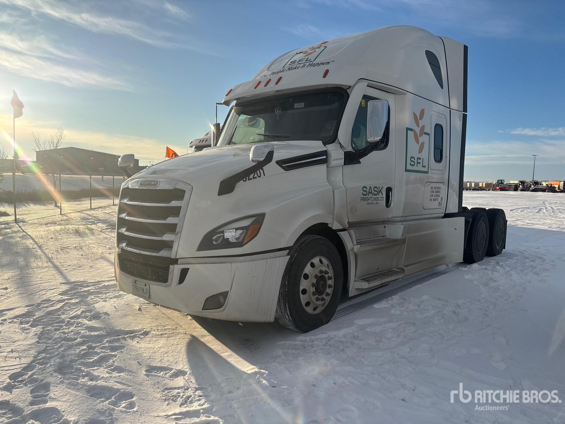 General Appearance with Picture, Left Front Corner