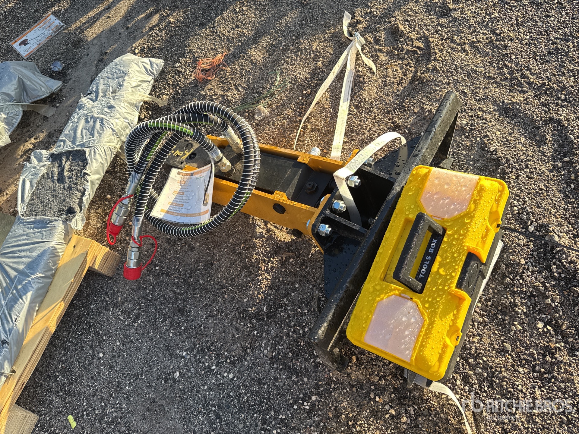 Aspect général with Image, coin arrière droit