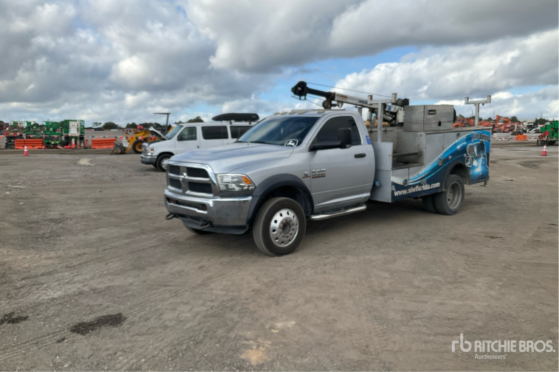 General Appearance with Picture, Left Front Corner