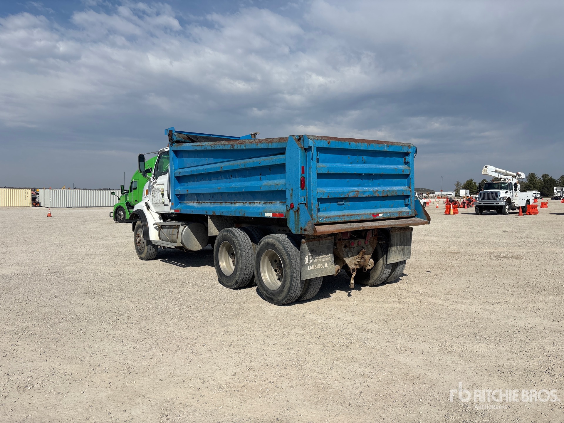 General Appearance with Imagen: esquina trasera izquierda