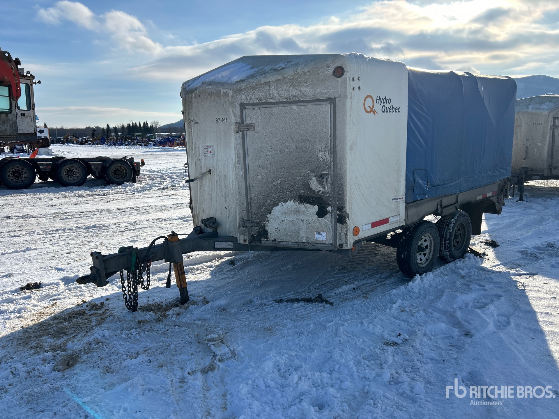 General Appearance with Bild, Ecke vorne links