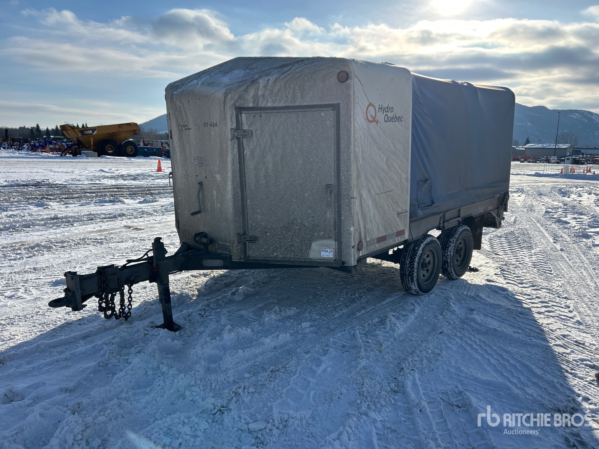 General Appearance with Bild, Ecke vorne links