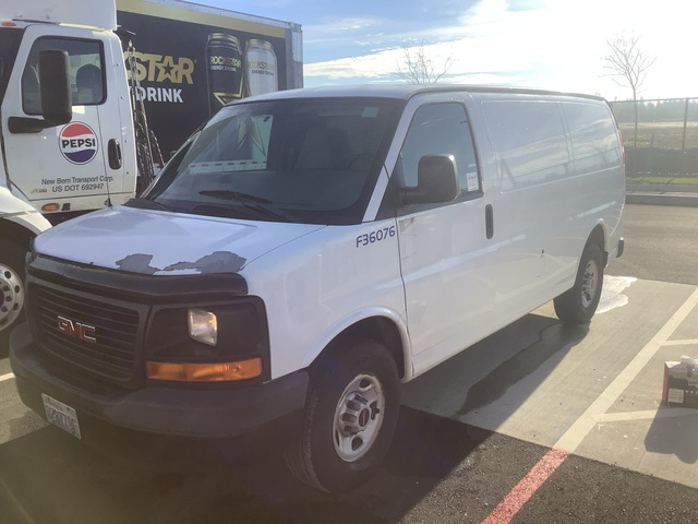 2008 GMC Savana 2500 Cargo Van