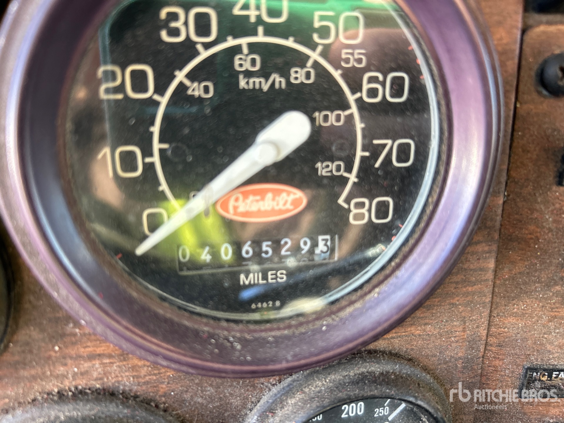 General Appearance with Hour Meter / Odometer