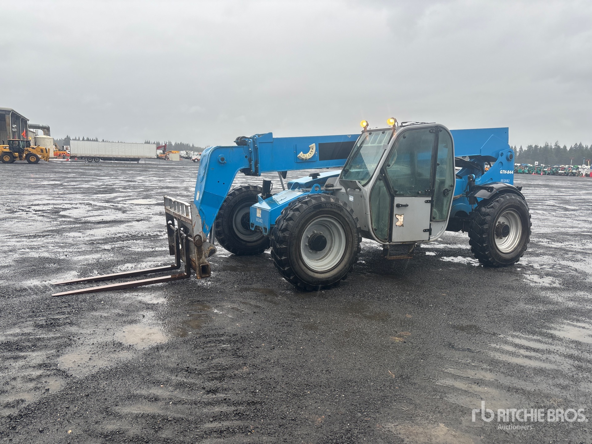 General Appearance with Picture, Left Front Corner