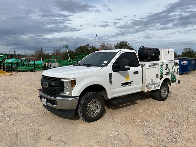 2019 Ford F-250 XL 4x4 Utility Truck