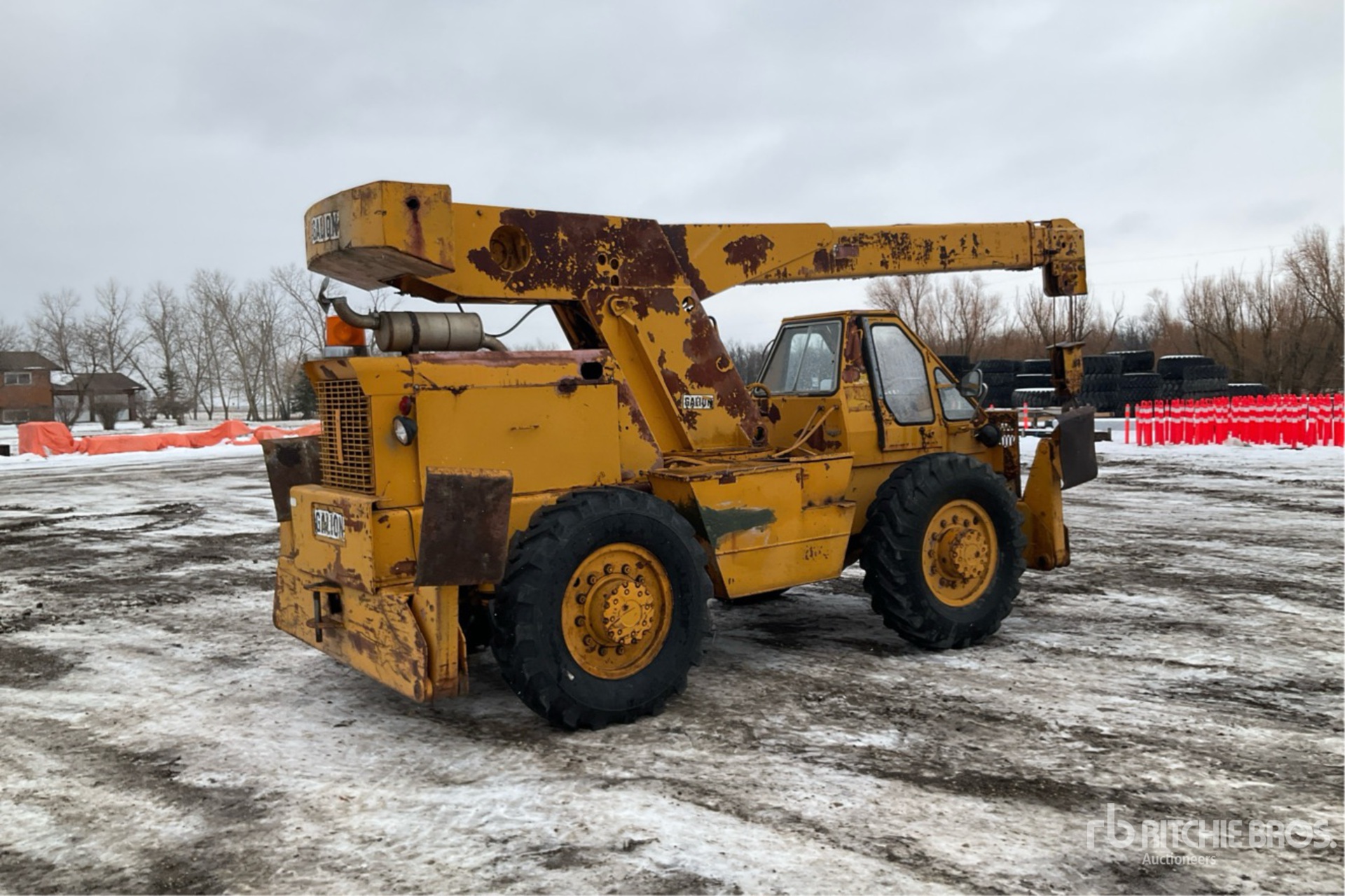 Aspect général with Image, coin arrière droit