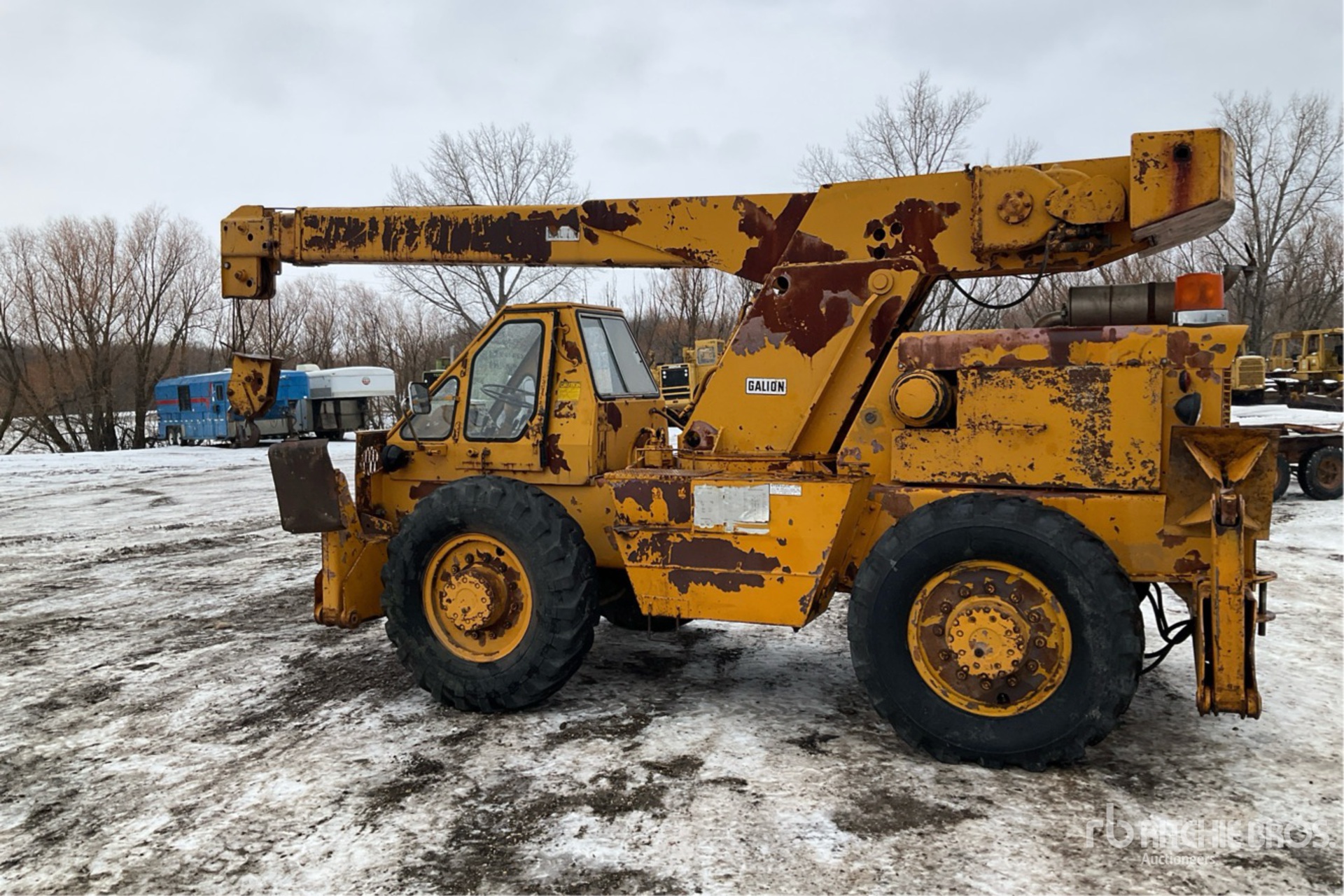Aspect général with Image, coin arrière gauche