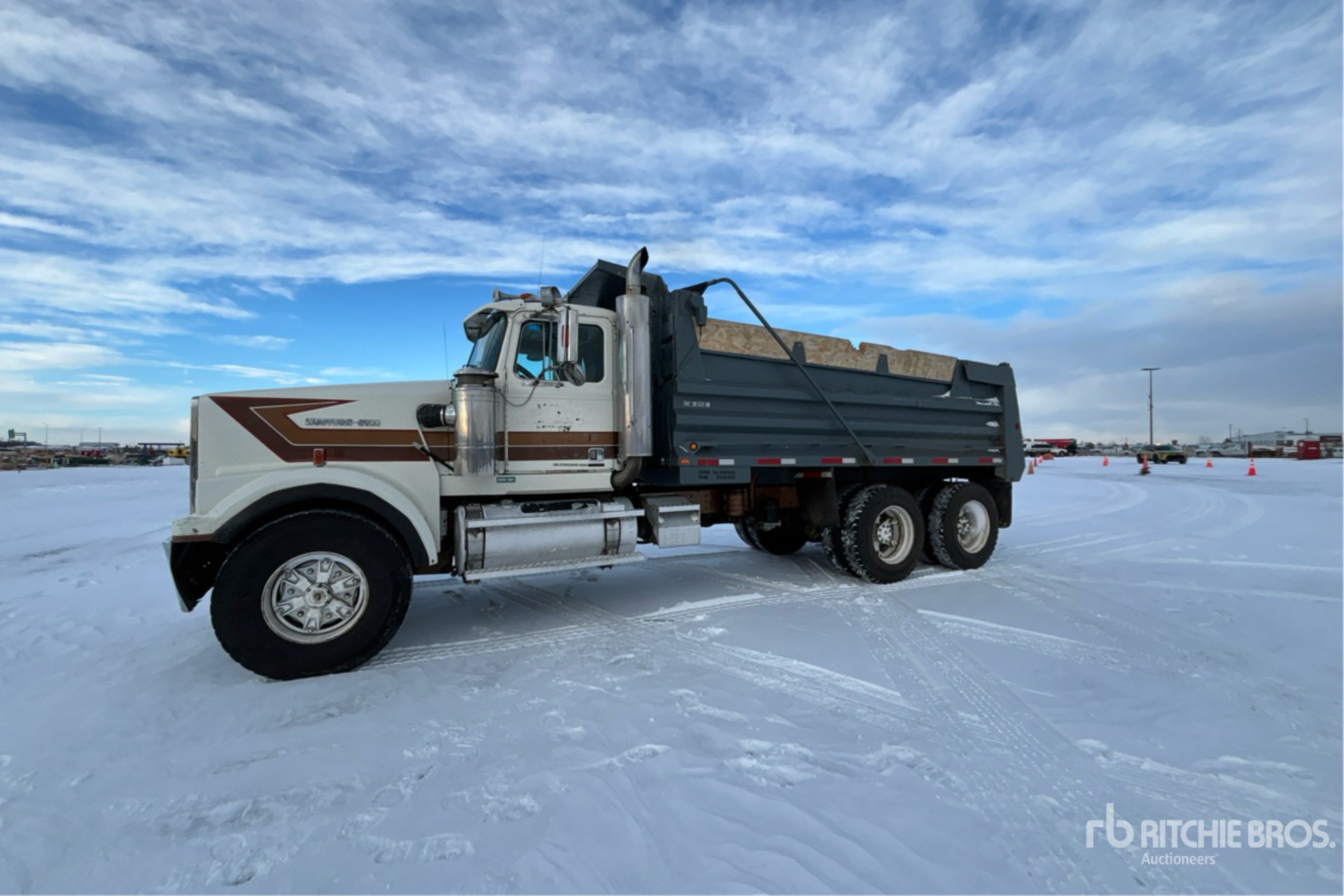 Aspect général with Image, coin avant gauche