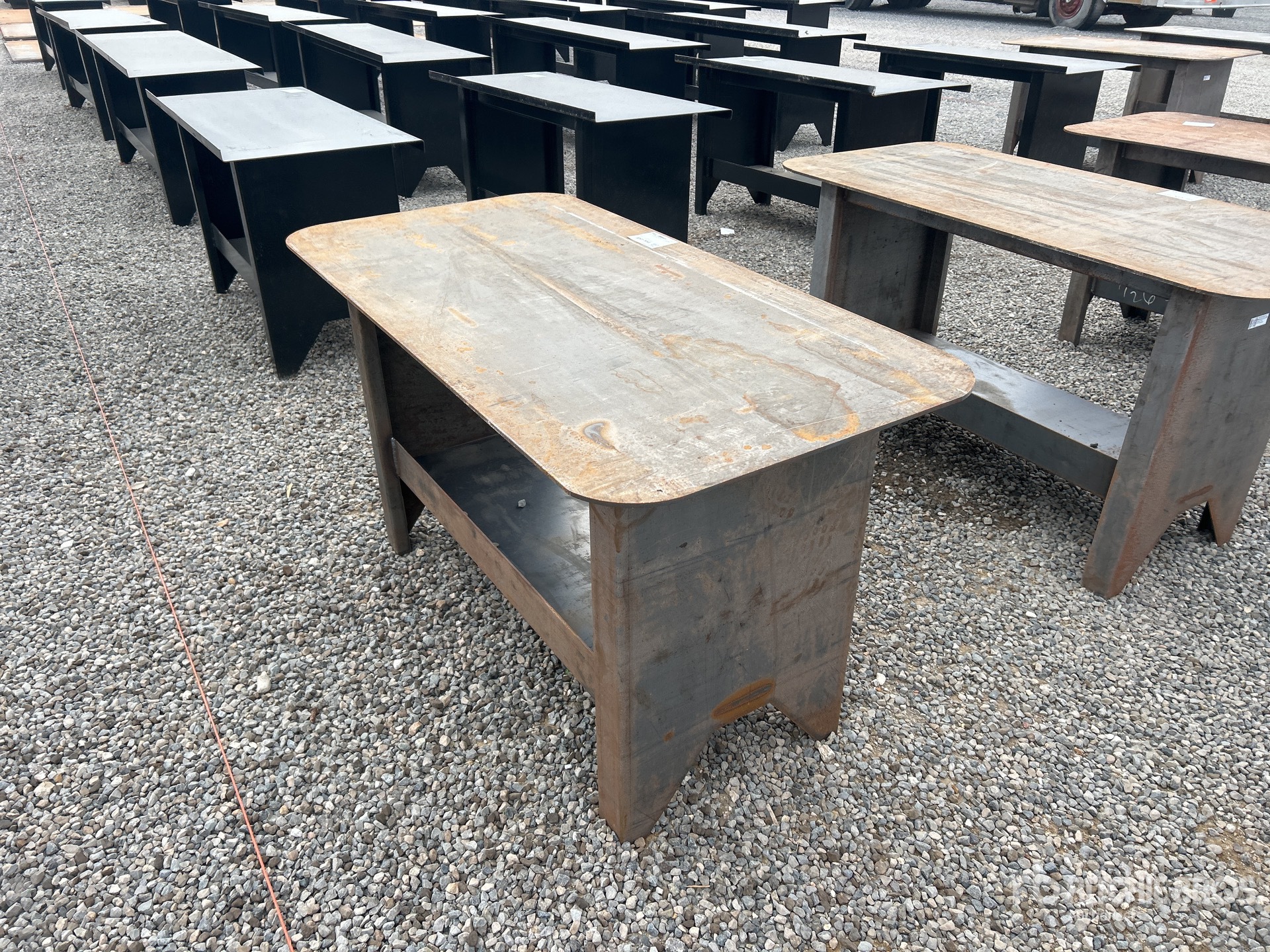 Aspect général with Image, coin arrière droit