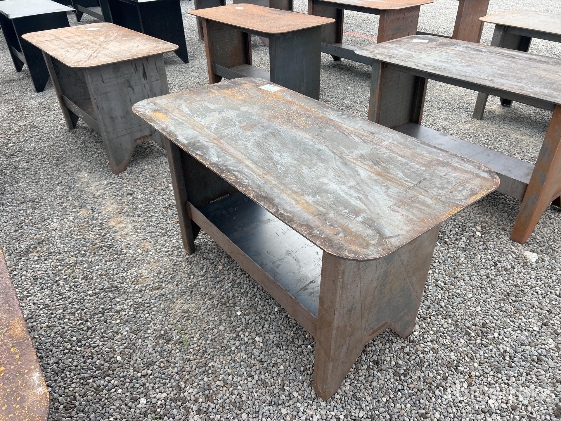 Aspect général with Image, coin arrière droit