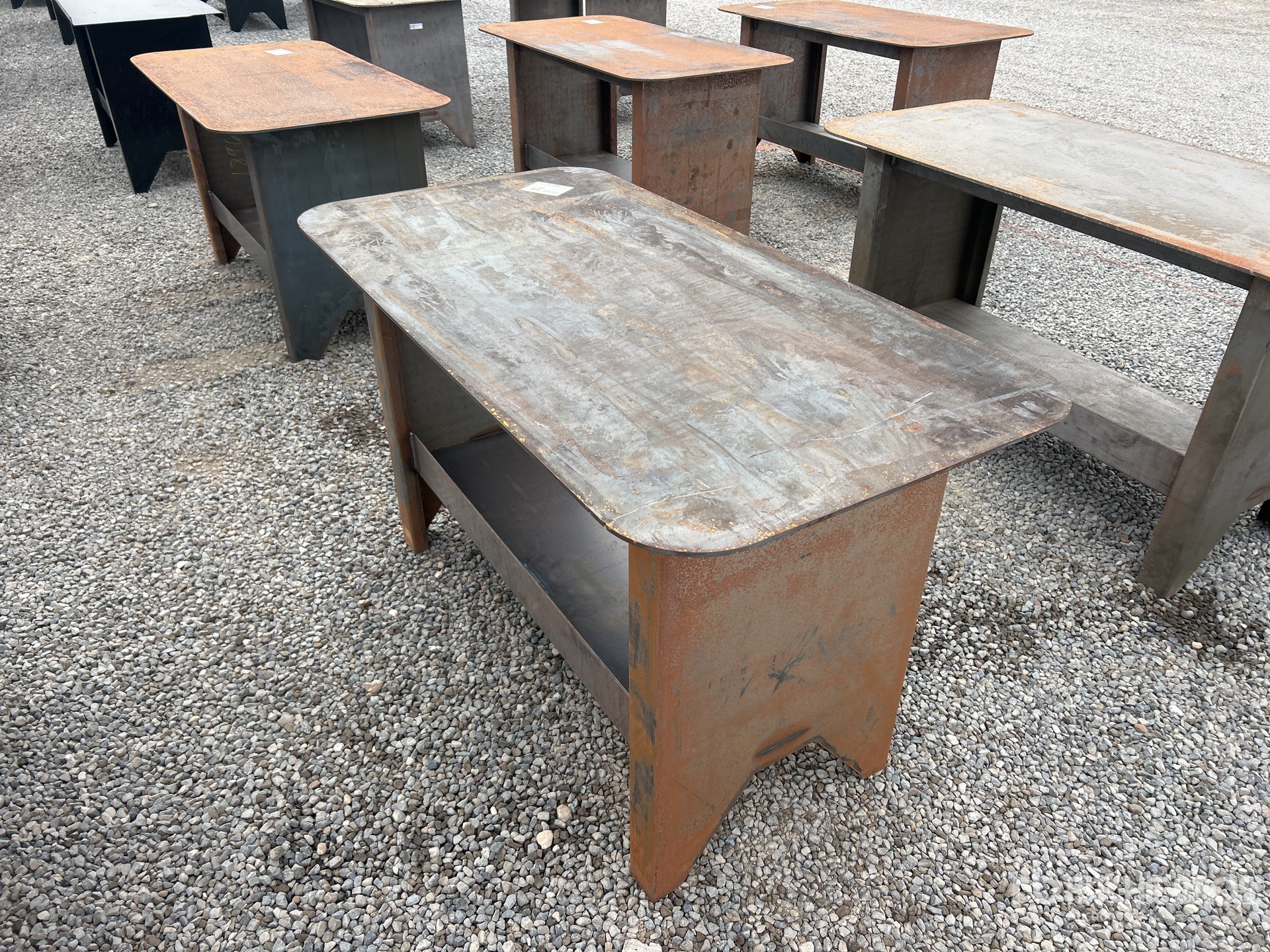 Aspect général with Image, coin arrière droit