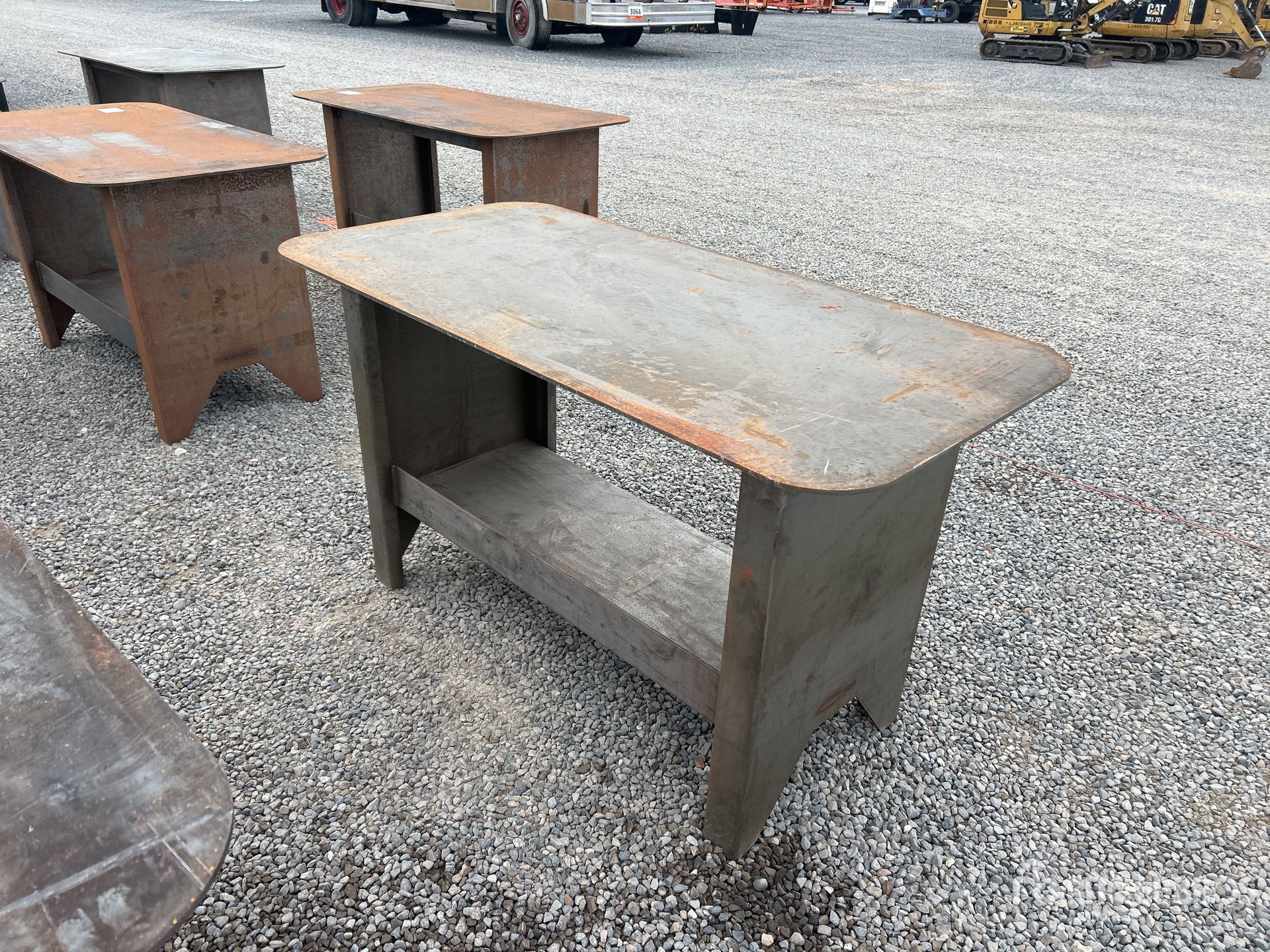 Aspect général with Image, coin arrière droit