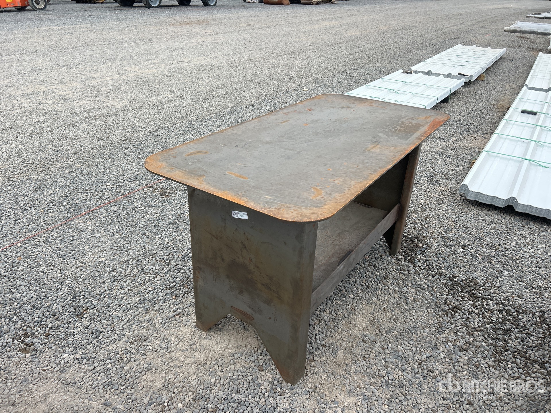 Aspect général with Image, coin arrière gauche