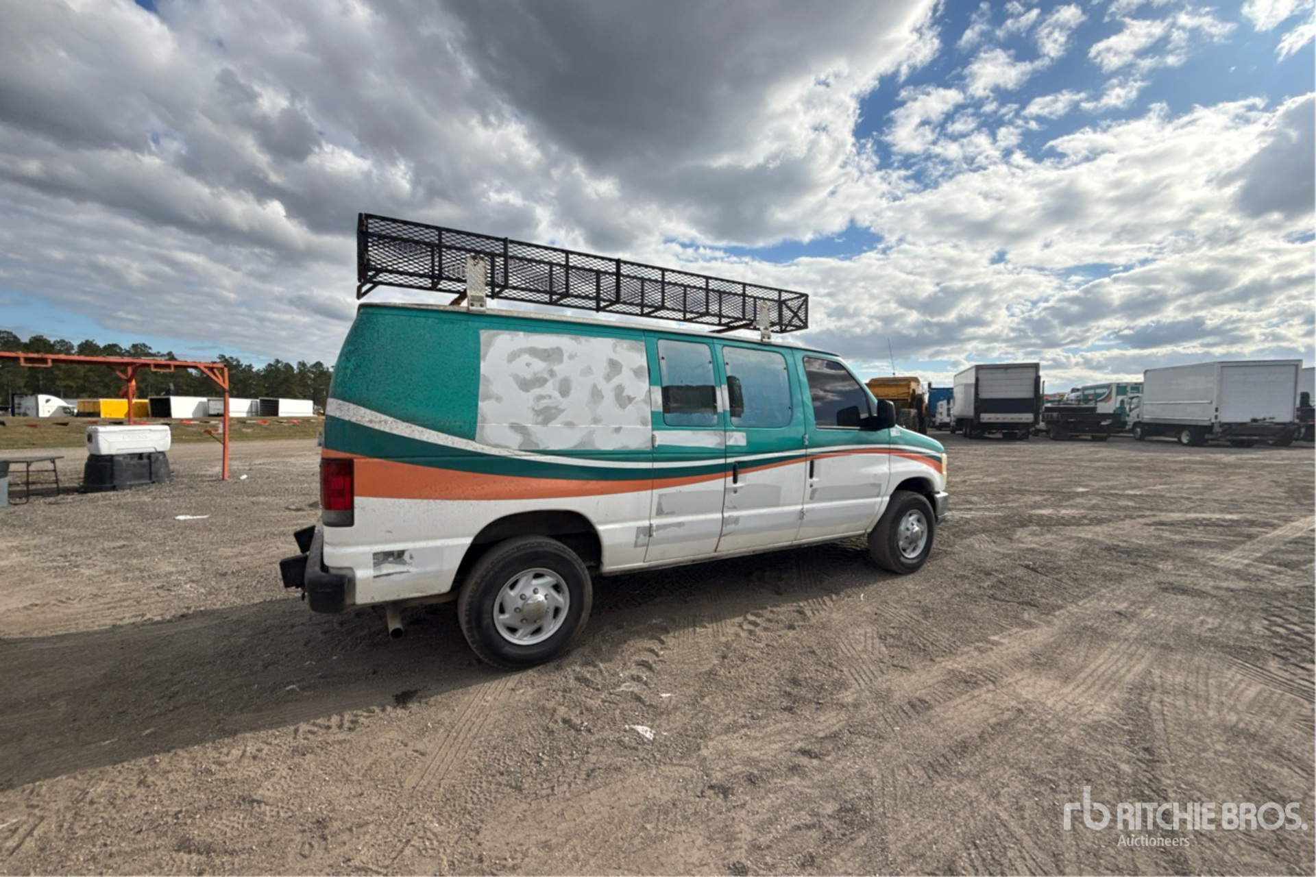 General Appearance with Picture, Right Rear Corner