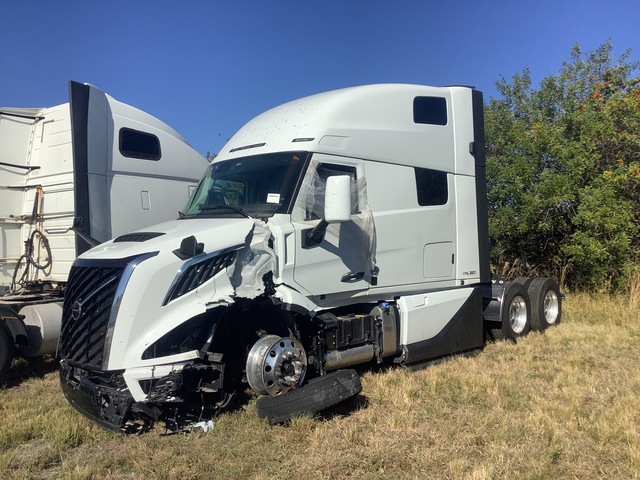 2026 Volvo VNL 6x4 T/A Sleeper Truck Tractor (Inoperable) 2026 Volvo VNL 6x4 T/A Sleeper Truck Tractor (Inoperable)