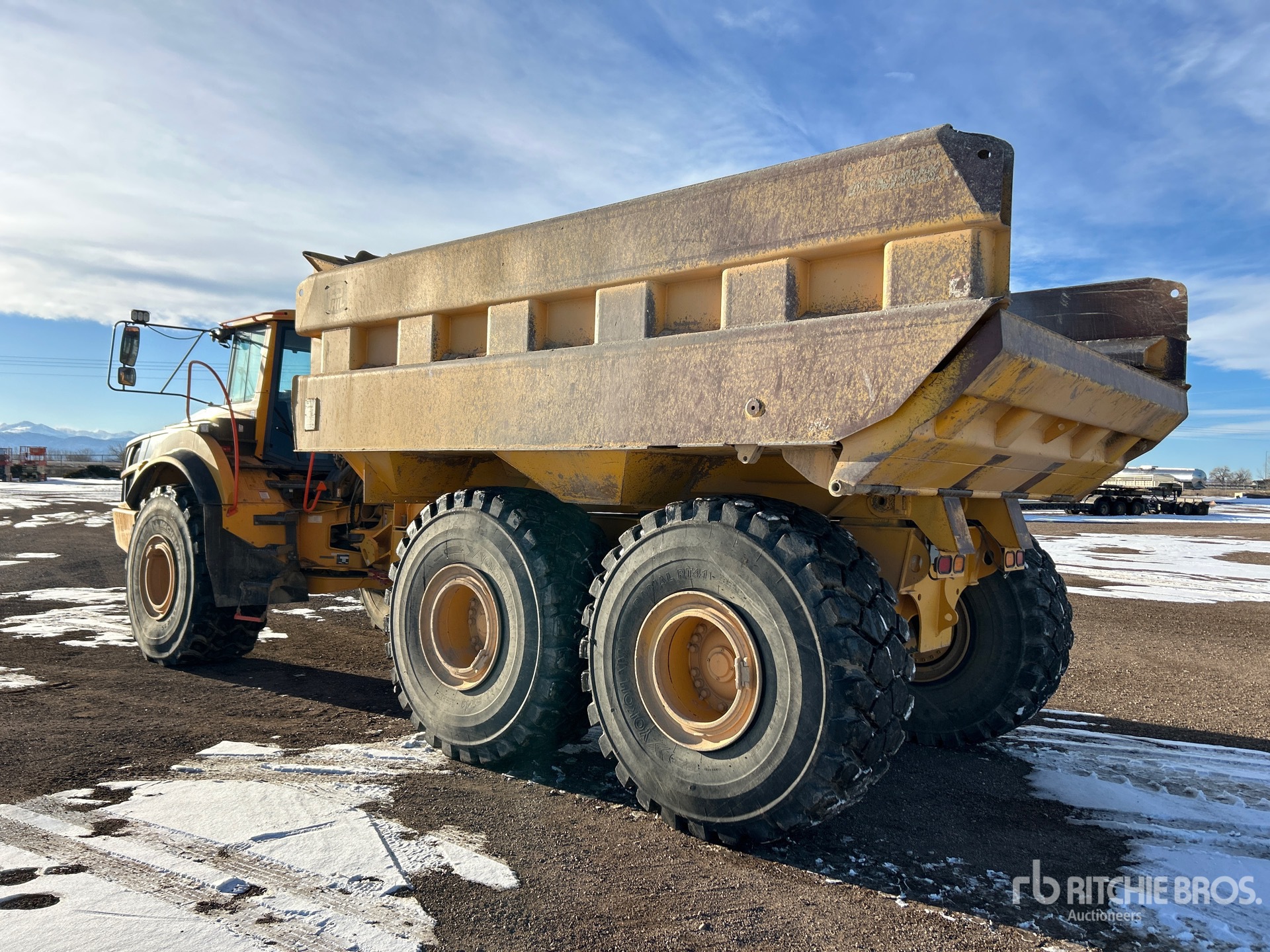 General Appearance with Bild, Ecke hinten links