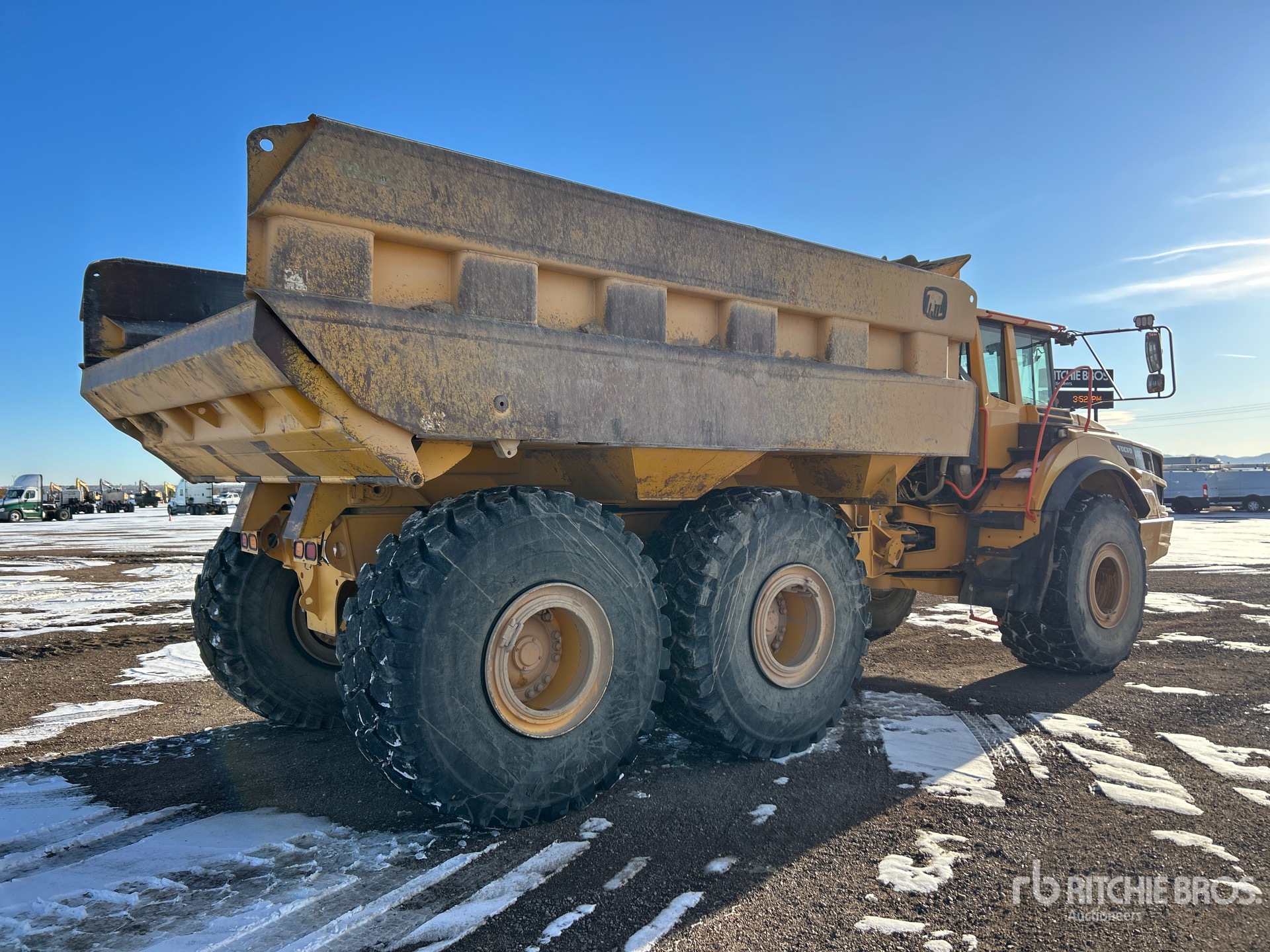 General Appearance with Bild, Ecke hinten rechts