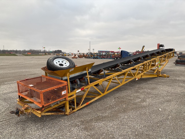 2022 Woolley 30x24DTx45 30 in x 45 ft Portable Radial Stacking Conveyor