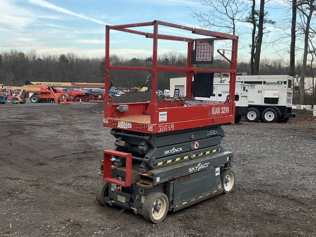 2016 Skyjack SJIII 3219 Electric Scissor Lift