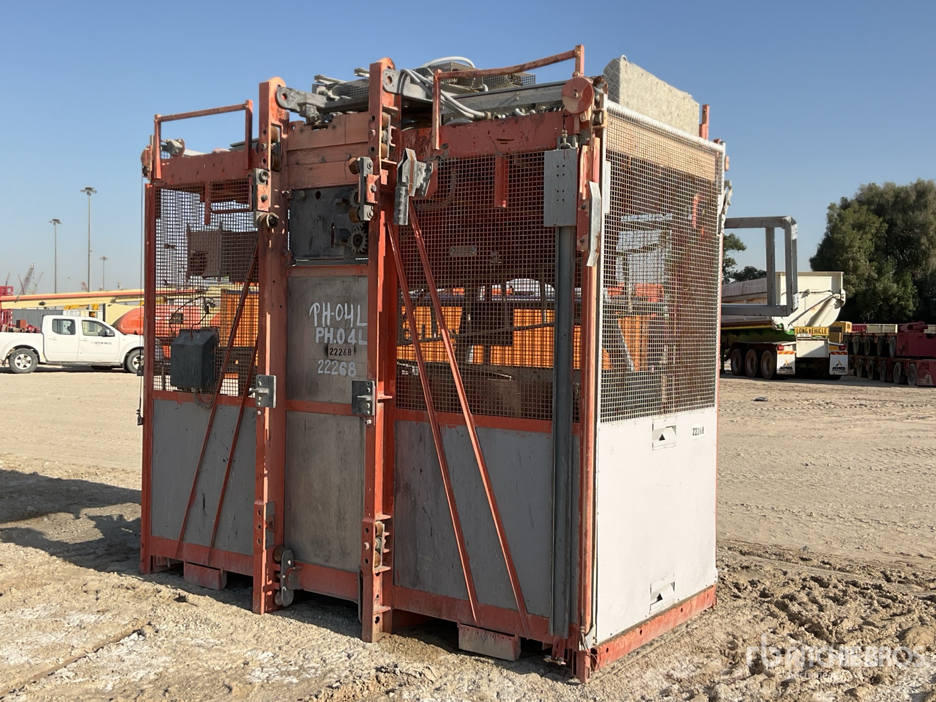 General Appearance with Picture, Right Rear Corner