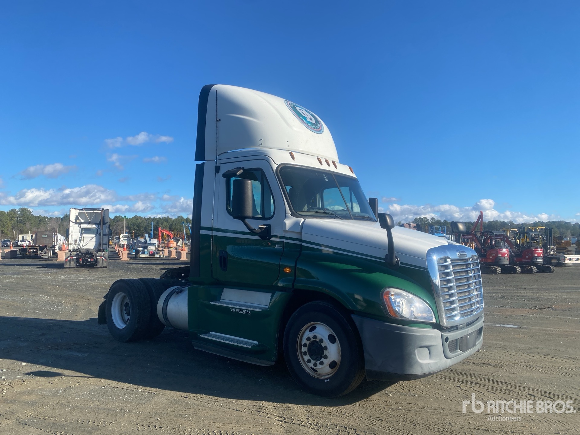 Aspect général with Image, coin avant droit