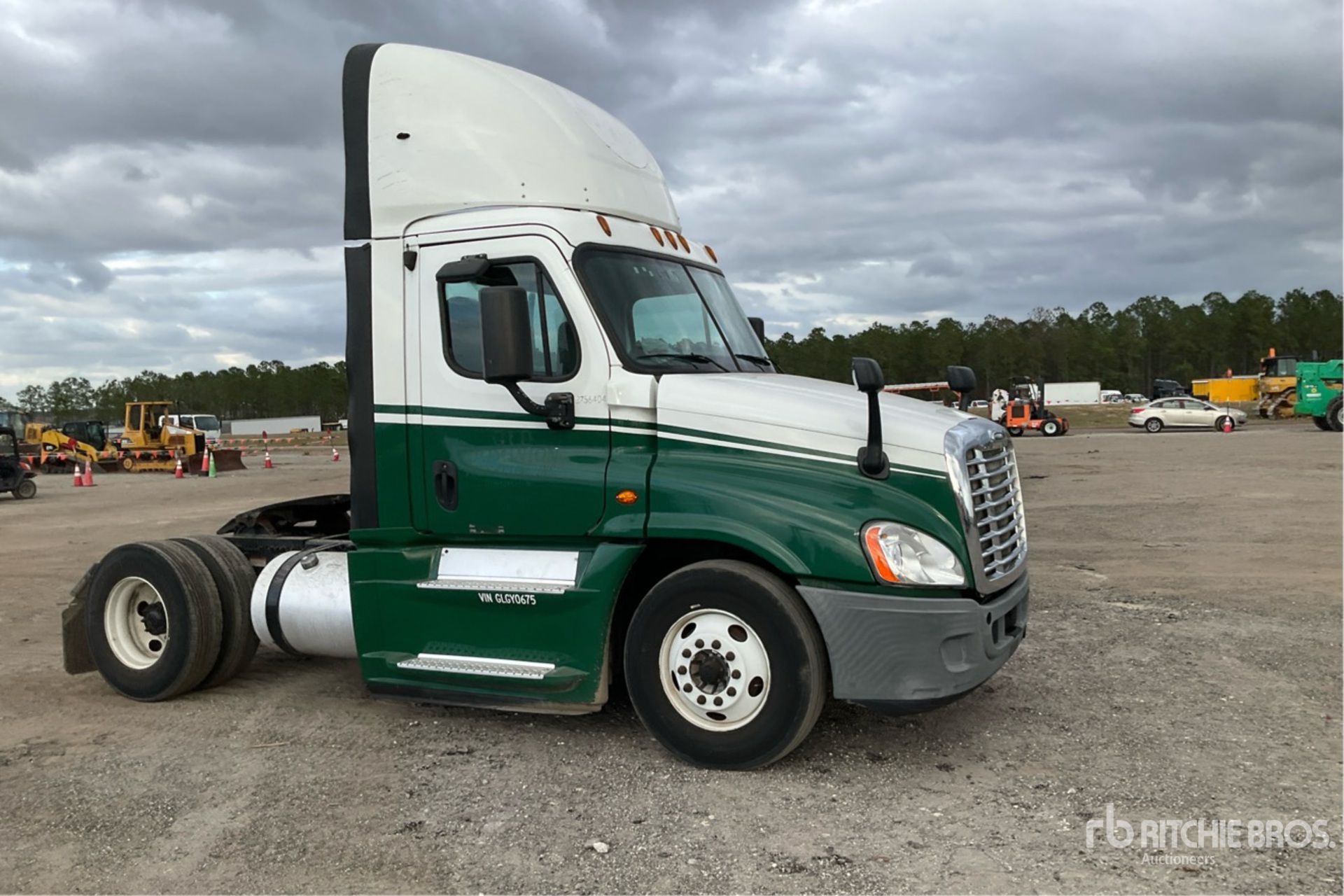 General Appearance with Picture, Right Front Corner