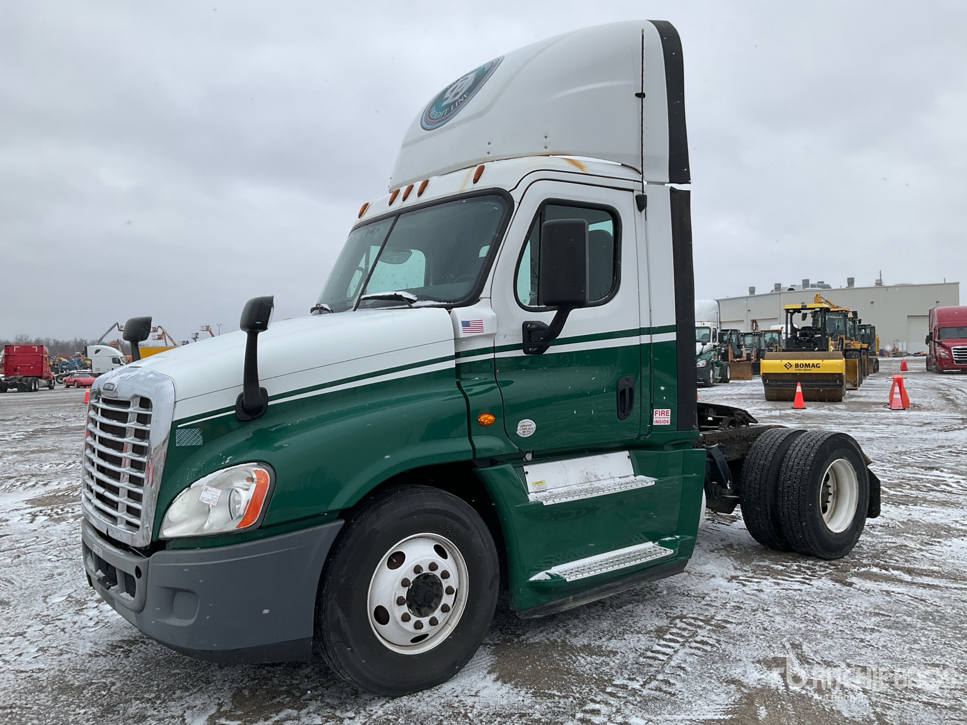 General Appearance with Picture, Left Front Corner