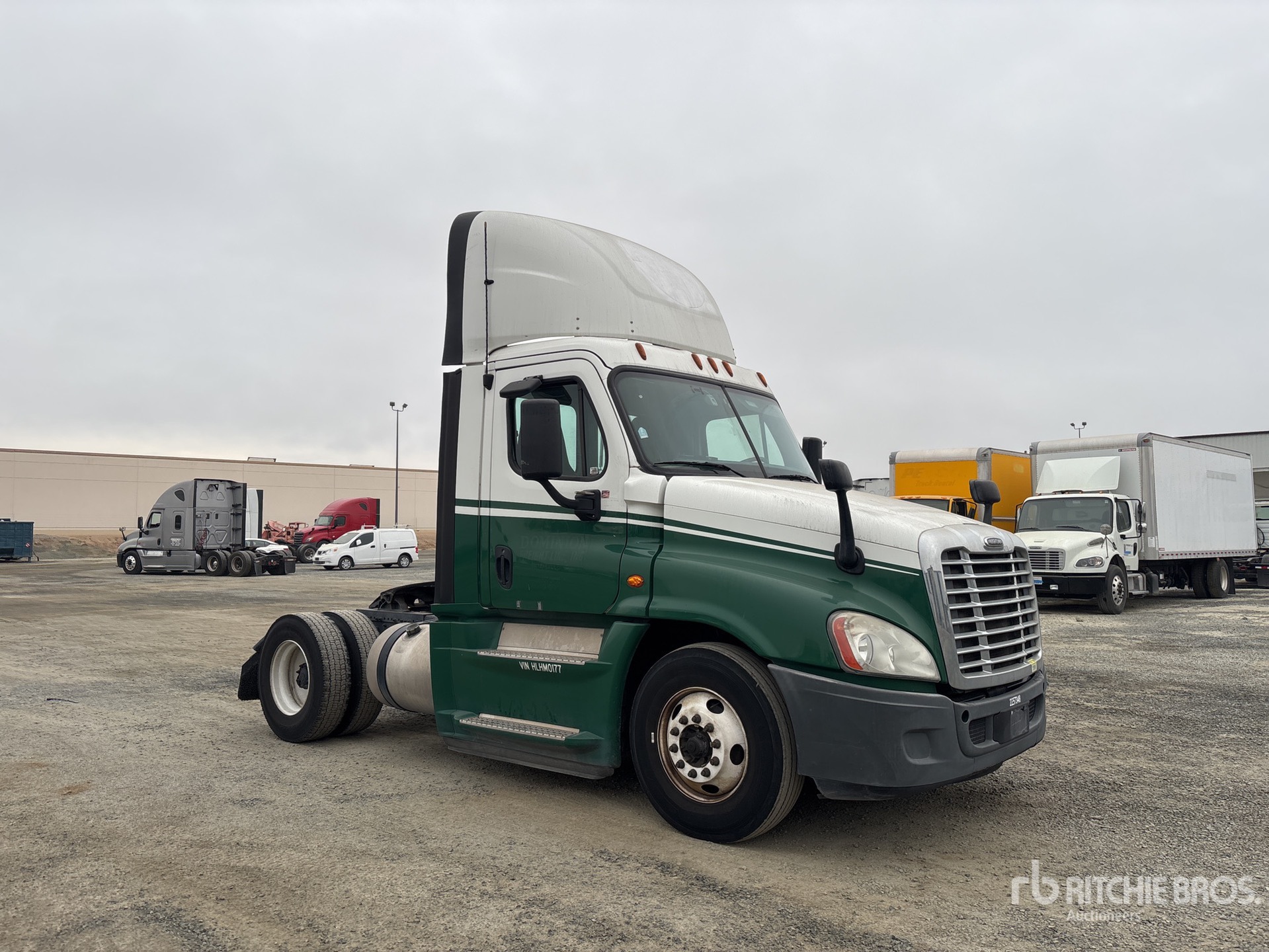 General Appearance with Image, coin avant droit