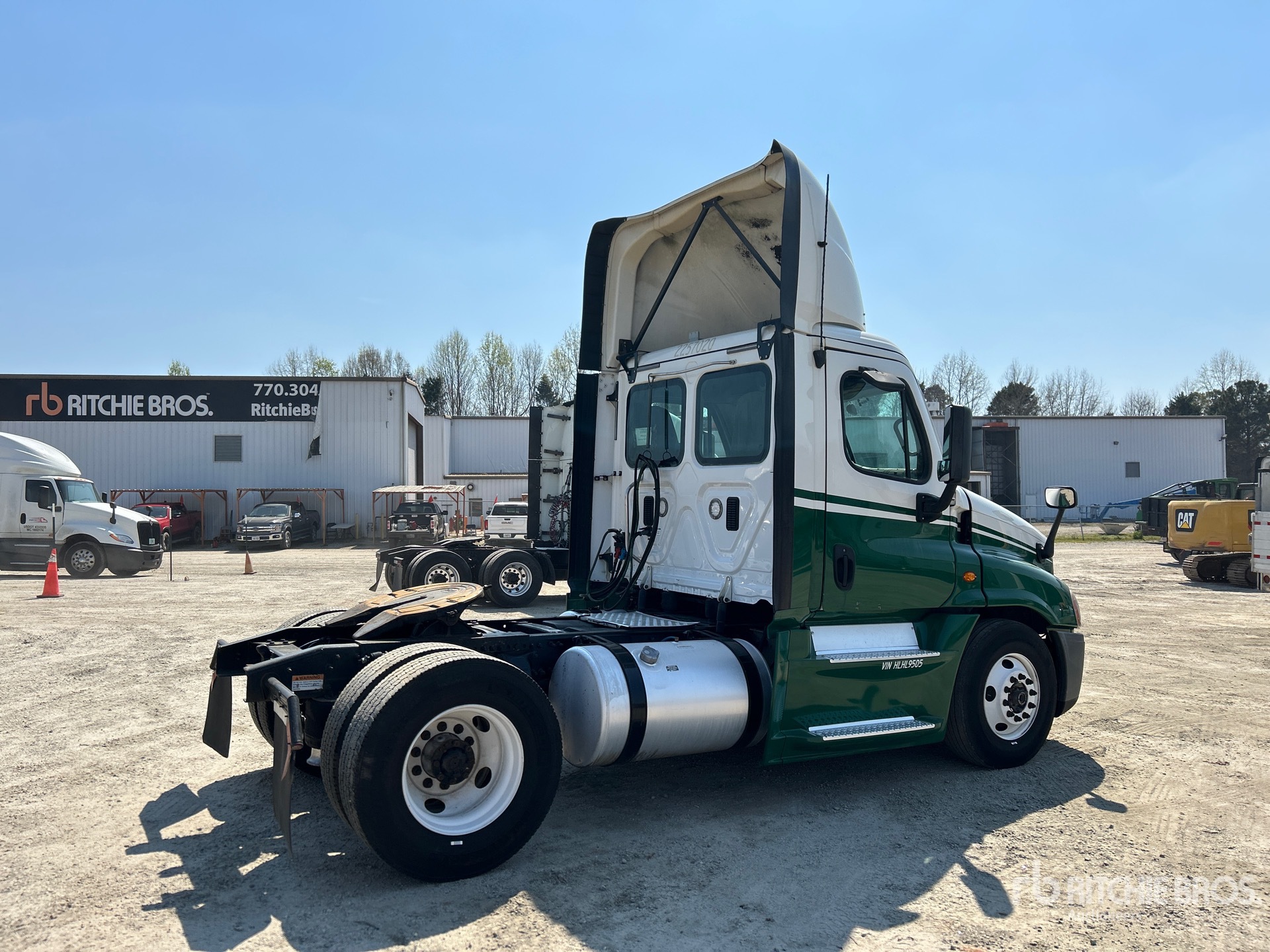 General Appearance with Image, coin arrière droit