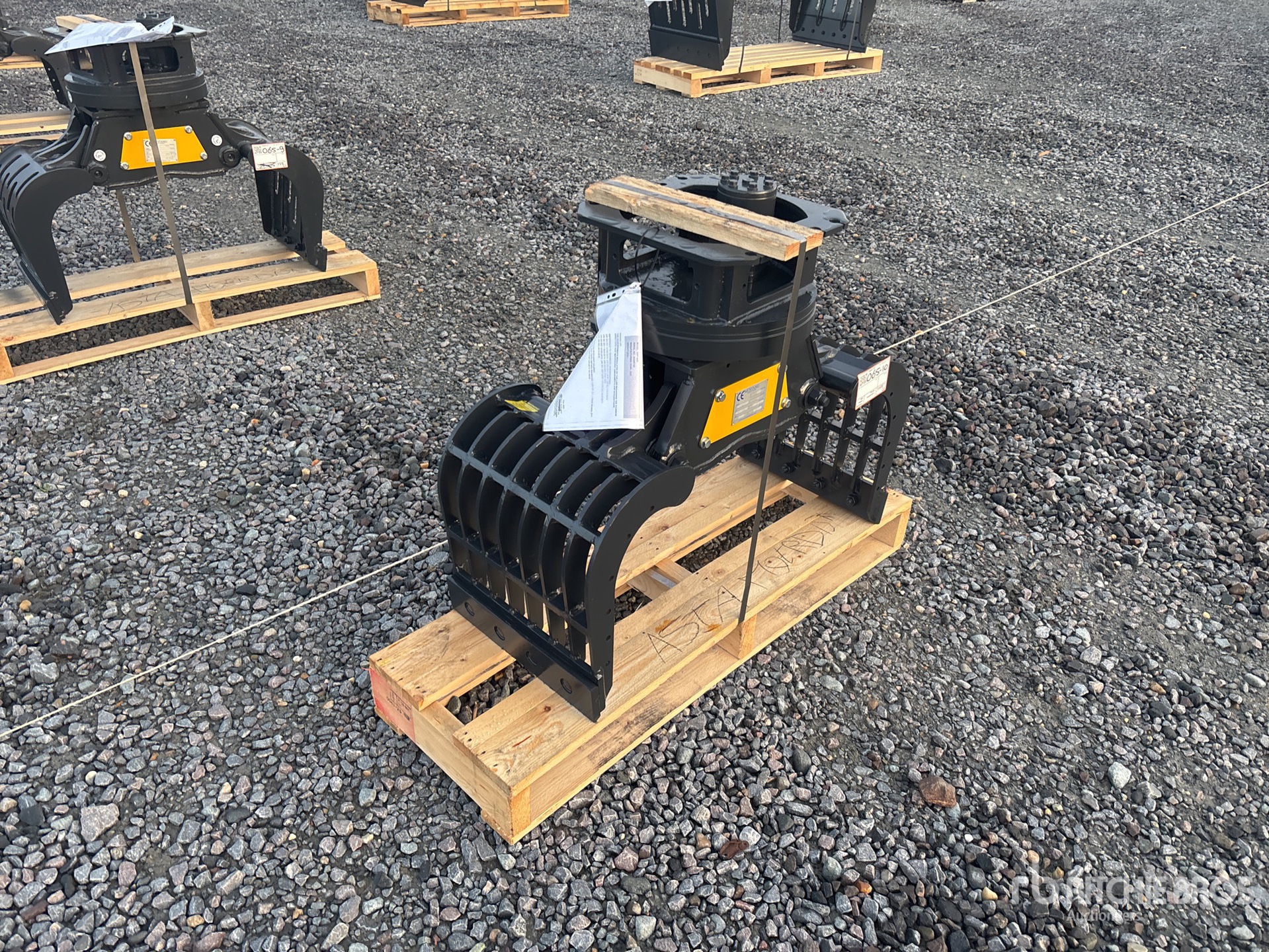 General Appearance with Bild, Ecke hinten rechts