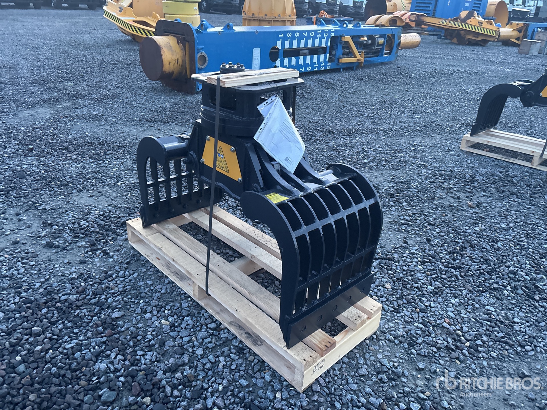 General Appearance with Bild, Ecke hinten links