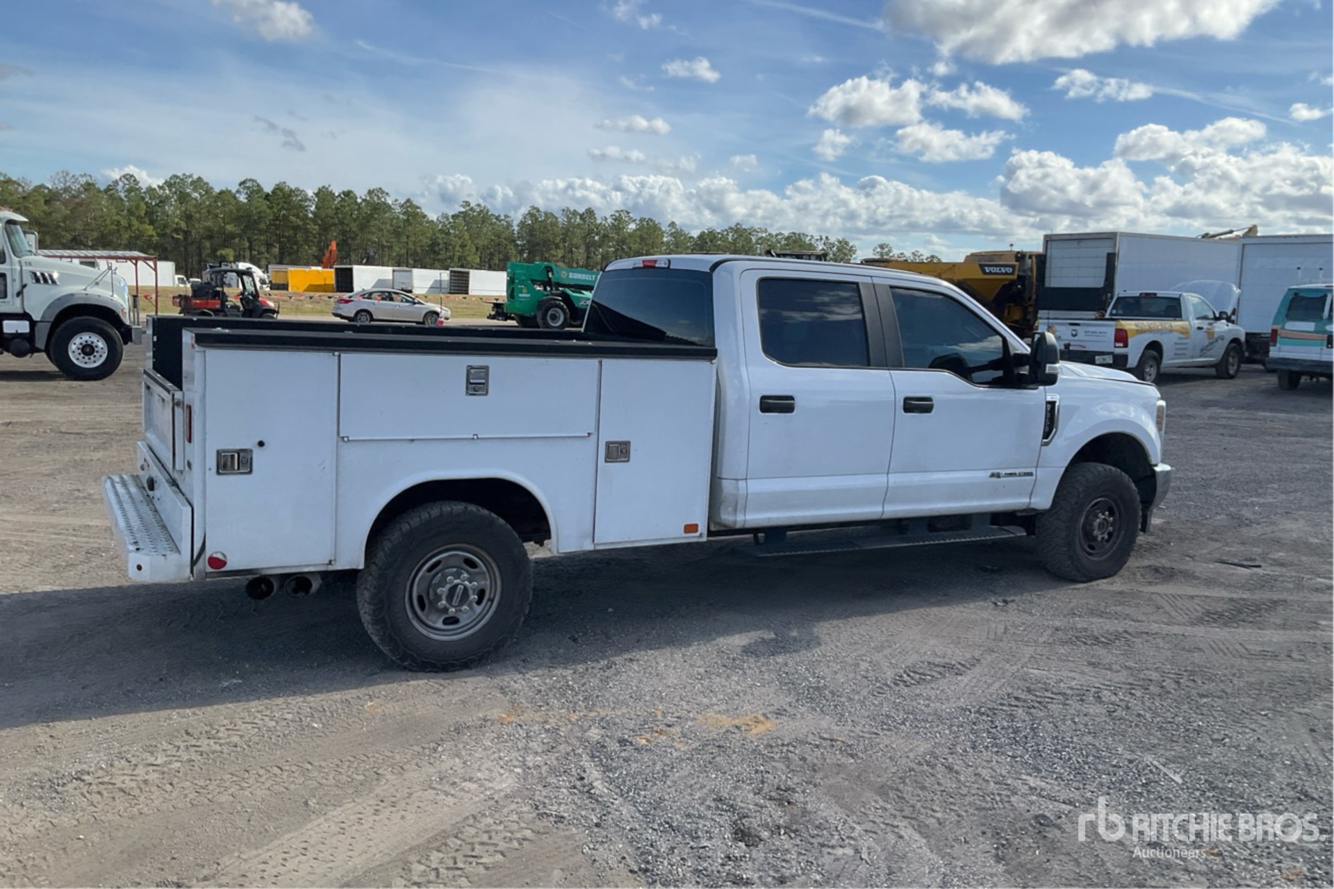 General Appearance with Imagen: esquina trasera derecha