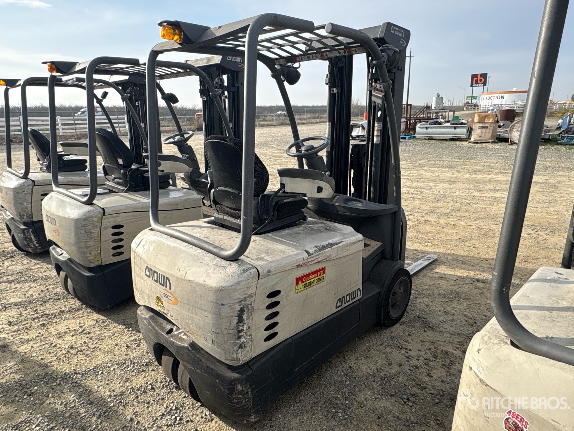 General Appearance with Imagen: esquina trasera derecha