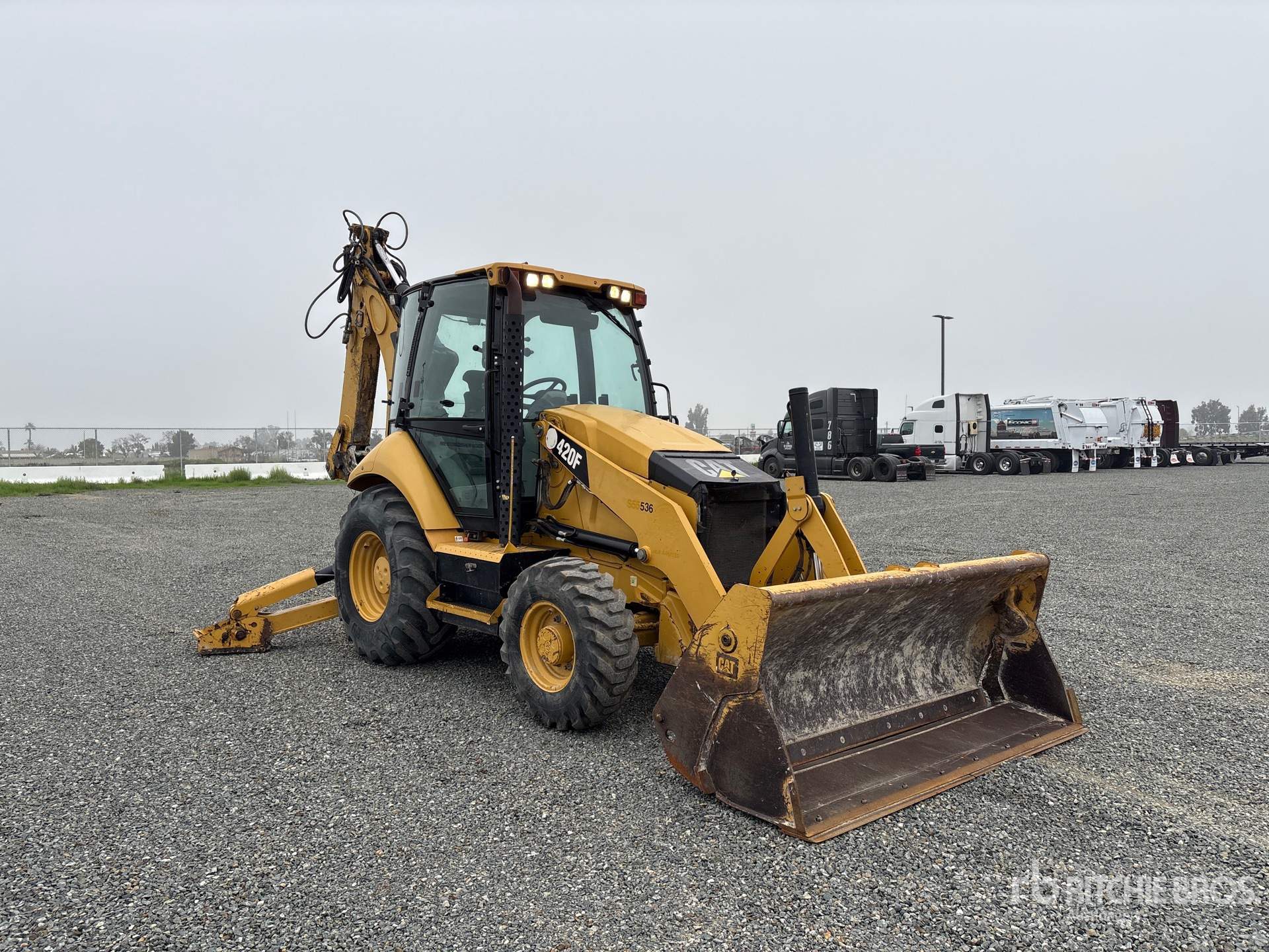Aspect général with Image, coin avant droit