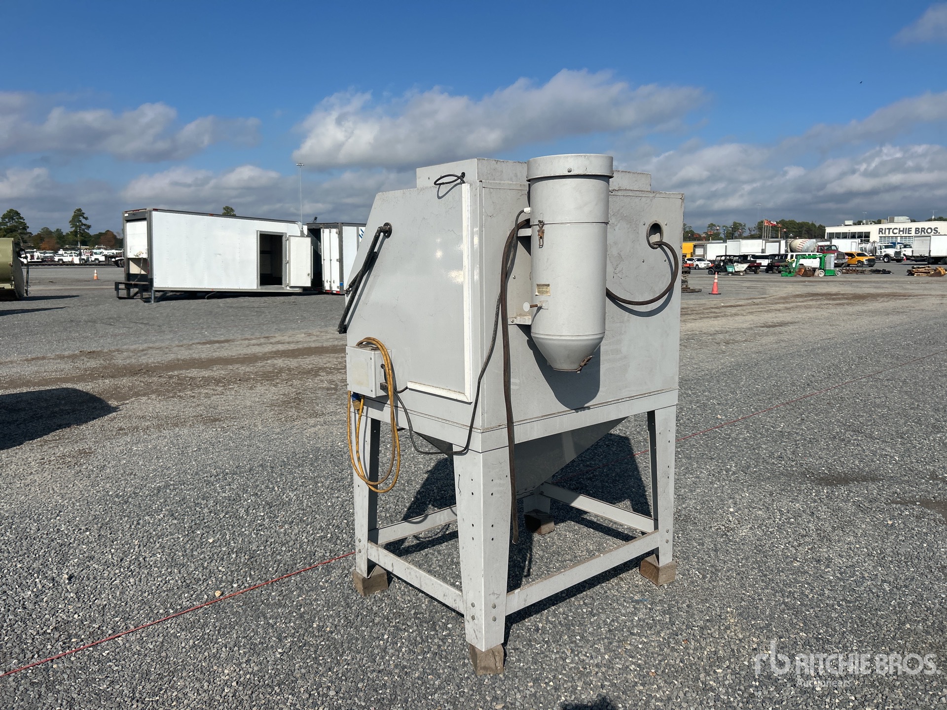 General Appearance with Imagen: esquina trasera izquierda