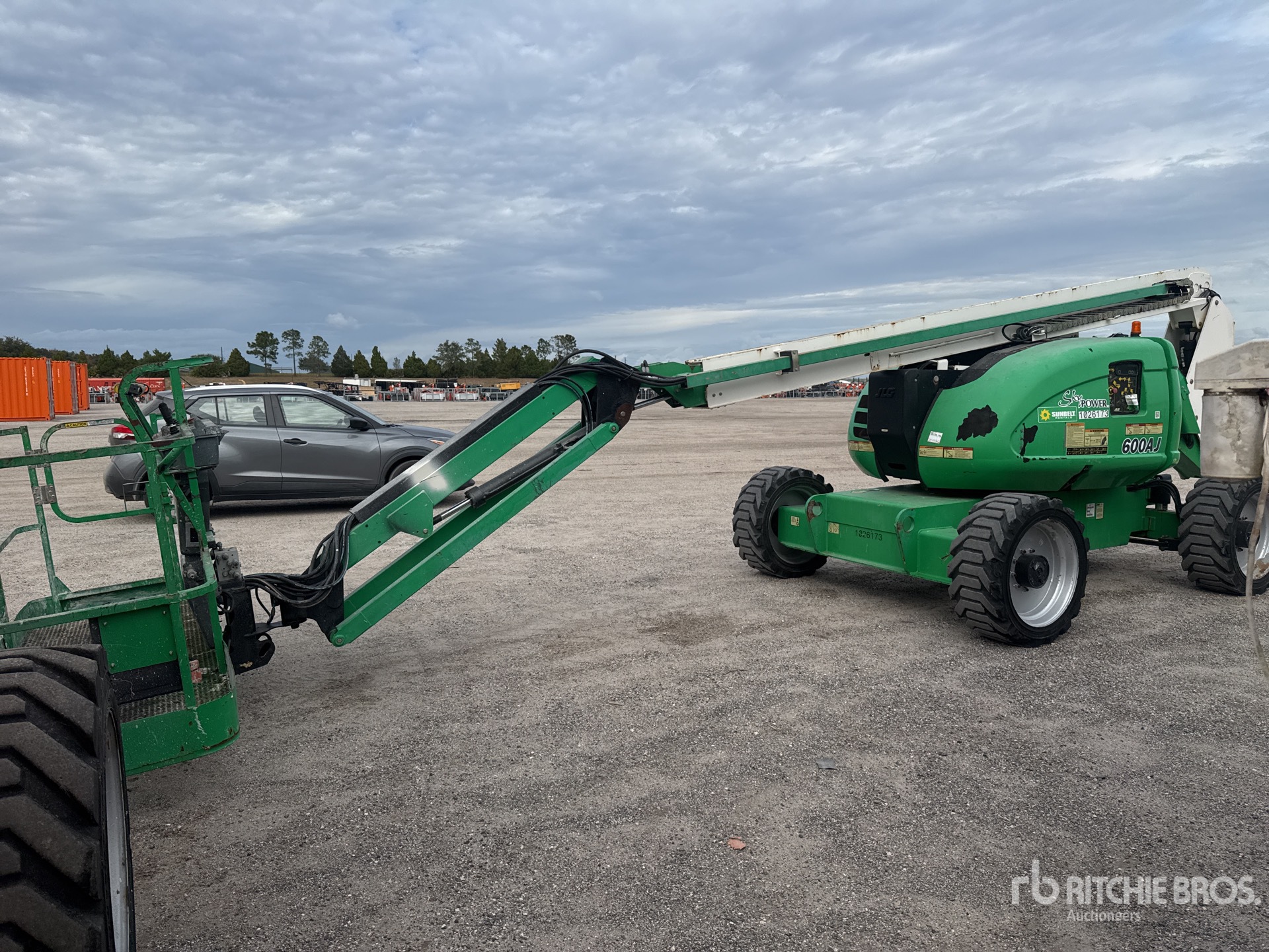 General Appearance with Picture, Left Front Corner