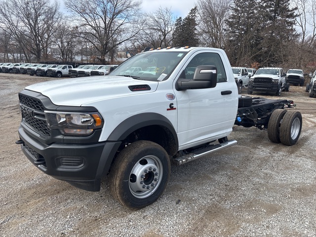 2024 Ram 5500 4x4 Cab and Chassis (Unused)
