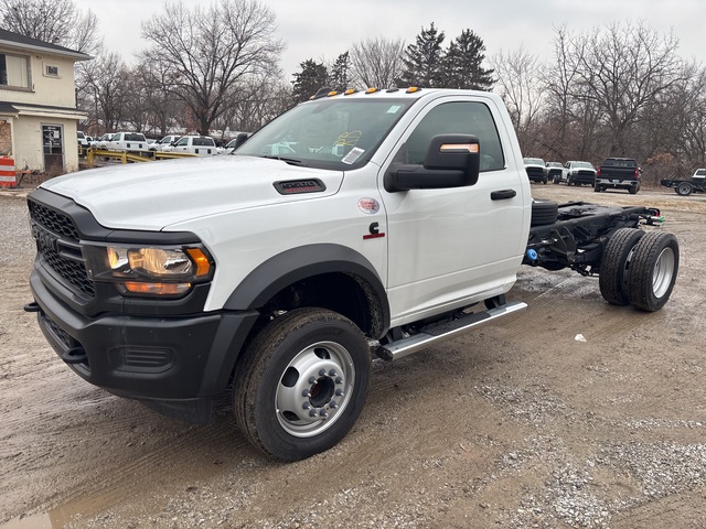 2024 Ram 5500 4x4 Cab and Chassis (Unused)